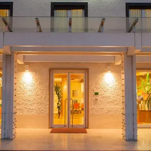 3* Hotell La Pergola